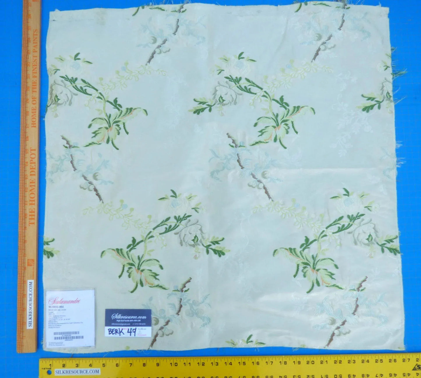 18 Berkbox49 Scalamandre Square Brocart De Lyon Silk Lampas Multicolor On Ivory MSRP USD 1000/yard