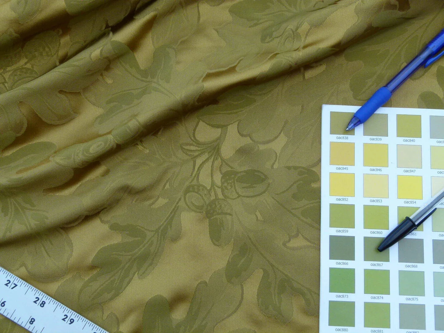 Scalamandre Acorn Damask Moss Gold Green 100% Silk Fr Italy Oak Tree MSRP USD 252 Iridescent Magic ! Old World Weavers