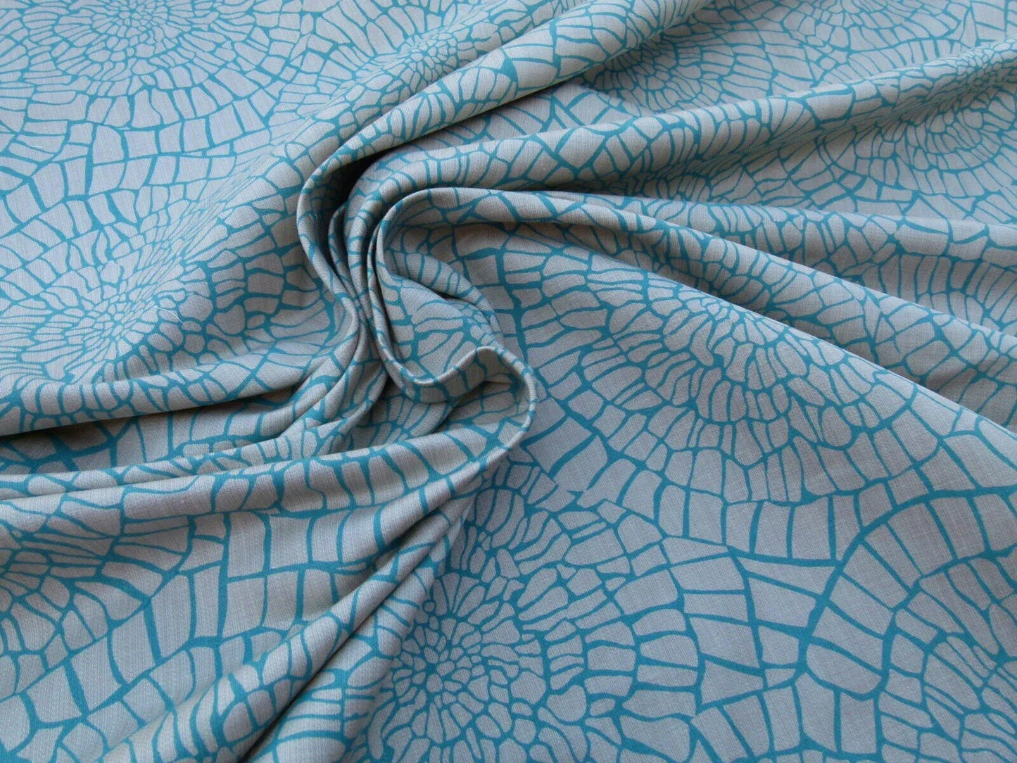 Scalamandre Dianthus Turquoise Blue Print Mid-century MSRP USD 144/Y Flower Print Old World Weavers Cotton Linen