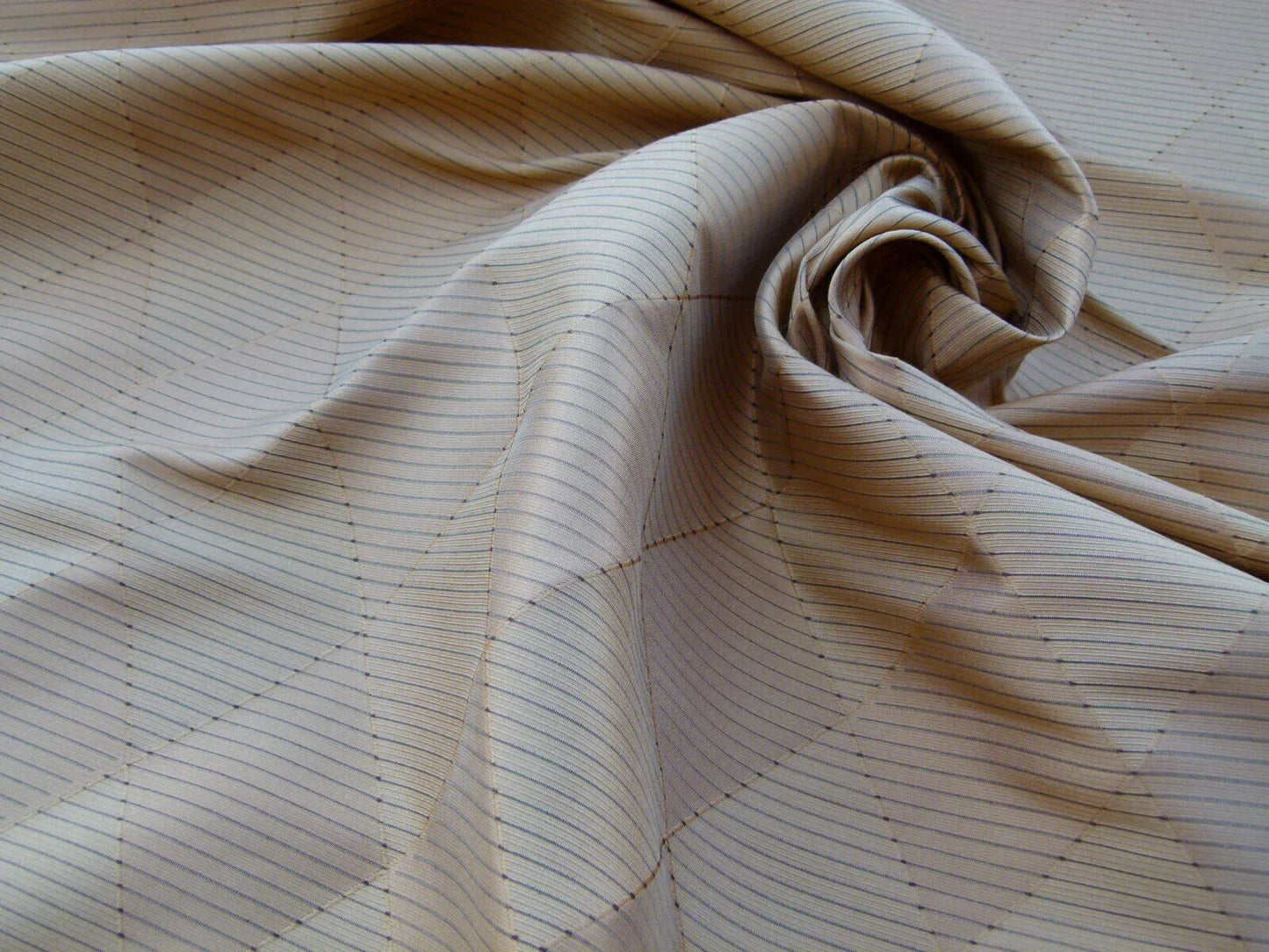 By Yd Scalamandre Forty Carats Copper Grey Watkins Silk Wool Jacquard Diamond Harlequin MSRP USD188/Y