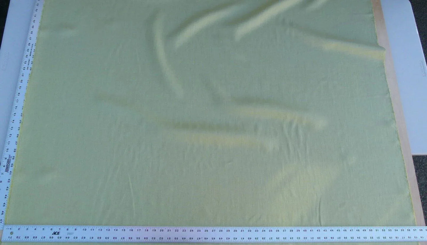 Scalamandre Isi Verdegiallo Chiaro Light Green 100% Linen MSRP USD 138/yd Old World Weavers