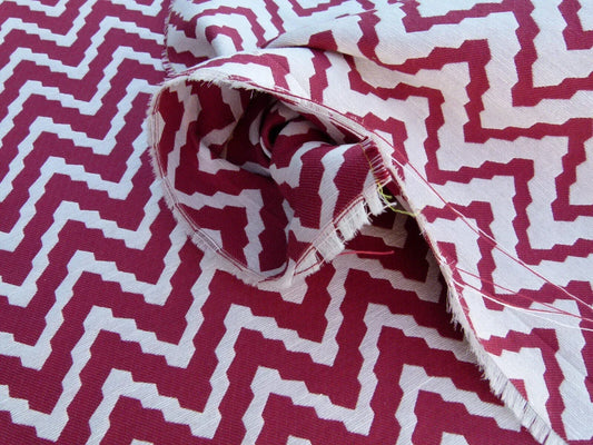 Scalamandre Chantico Chevron Lattice Red White Linen Cotton Woven Old World Weavers Chevron MSRP USD 198/Y