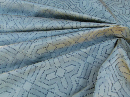 By Yd Scalamandre Charing Cross Gw Dove Grey Silver Watkins Iridescent MSRP USD 264/Y