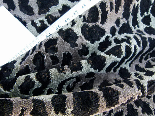 Scalamandre Leopard Square Greys Linen Velvet Animal Skin Plaid Black Check Super Heavy MSRP USD 424/y