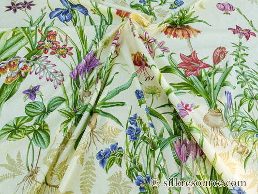 Scalamandre Le Jardin Du Bonheur Yellow Realistic Botanical Drawing And Painting. MSRP USD 612/y