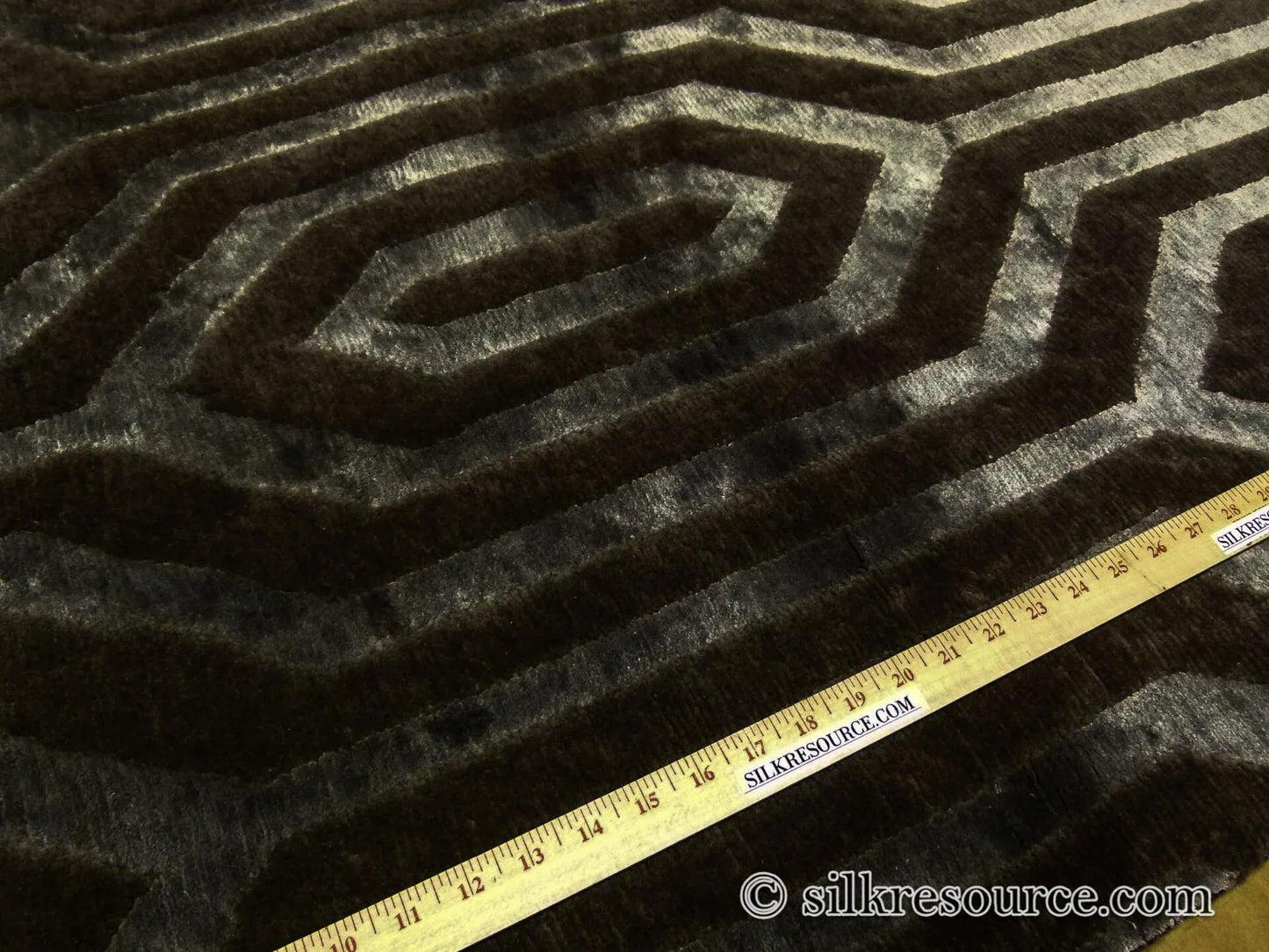 Stark Fribourg Dim Grey 2'11" X5' New Oriental Tibetan Rug Lattice Maze Silk Wool MSRP USD 1560