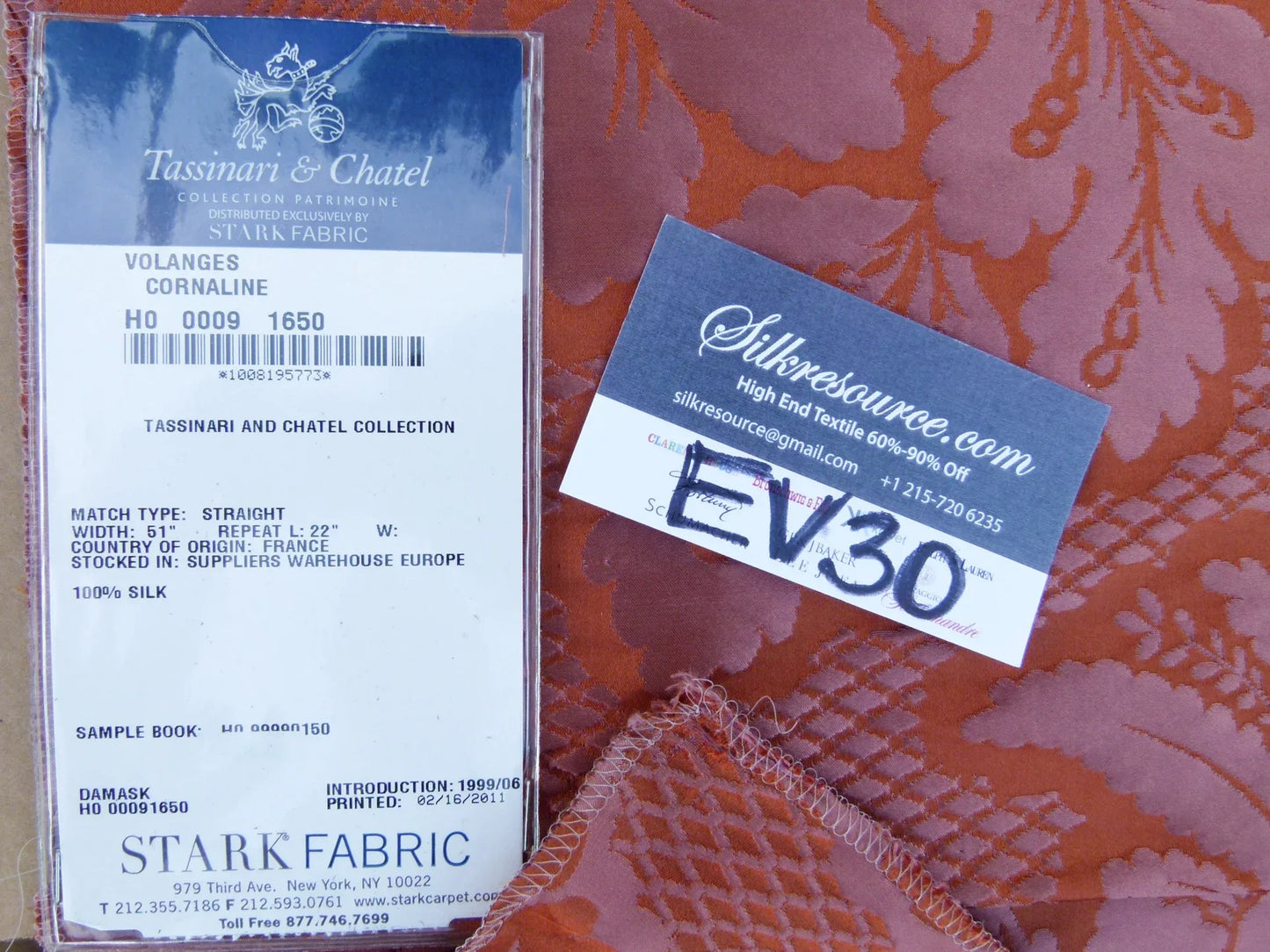 35 EV30 Scalamandre Tassinari and Chatel Volanges Cornaline Pink Red Silk Damask Floral Square 23x24 inches MSRP USD1354/y