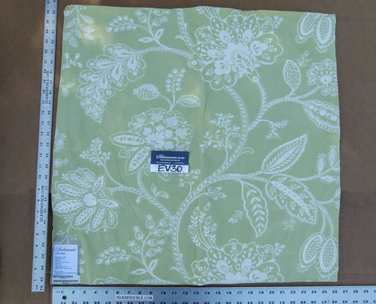 50 EV30 Scalamandre Kaveri Vine Pear Green Jacquard Botanical Foliage Square 26 X 26 incher MSRP USD232/y