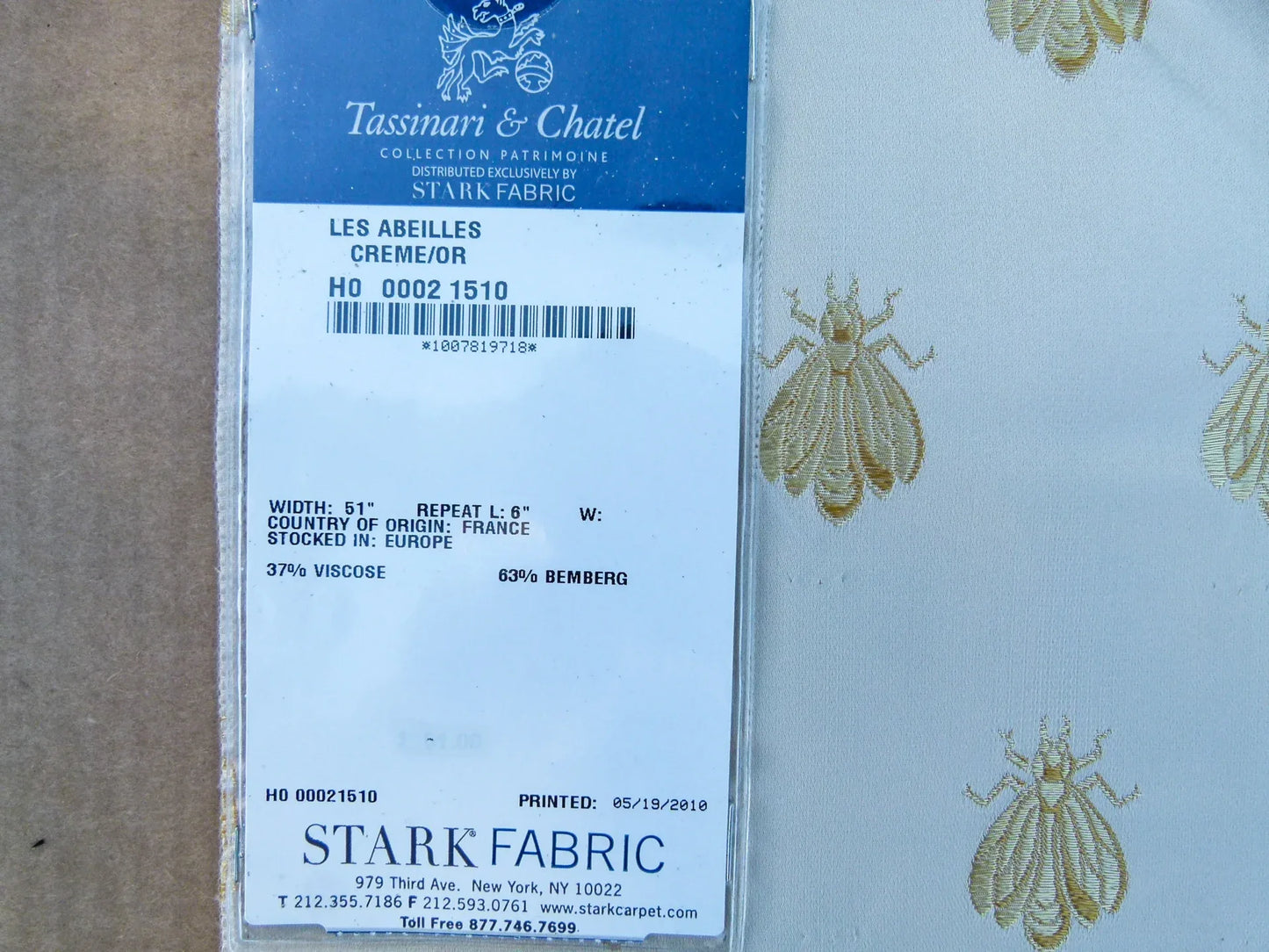 31 EV32 Square 26 x 24 inches Scalamandre Tassinari & Chatel Les Abeilles Creme/Or