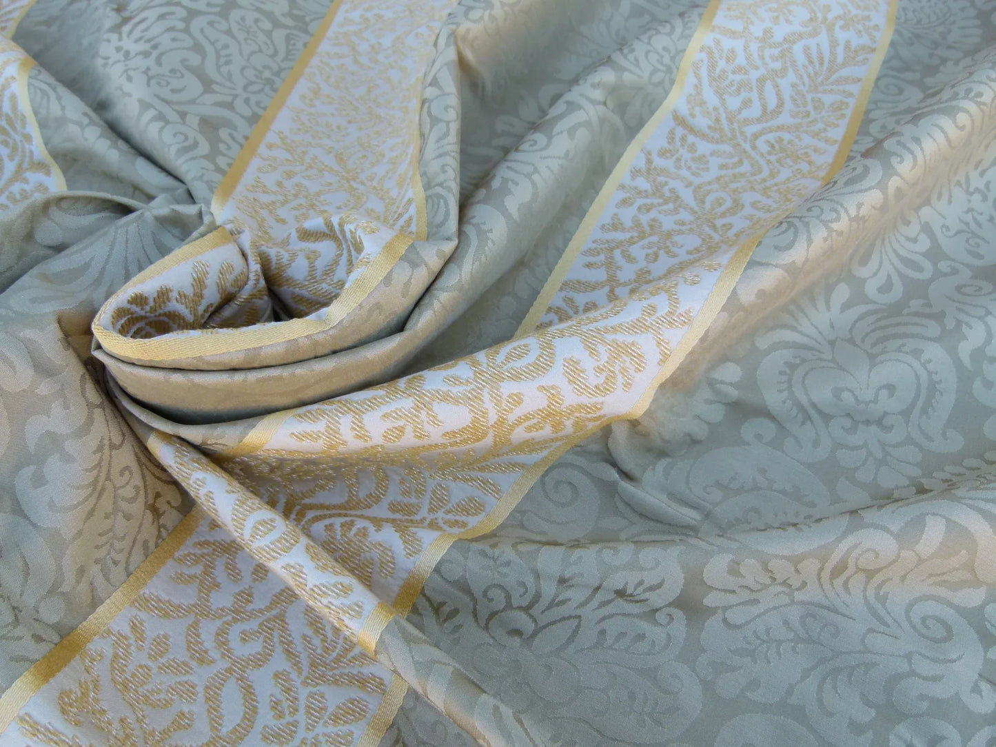 By Yd Lee Jofa Romanelli Stripe Oyster Grey Olive Green Gold Italy Linen MSRP USD270/Y
