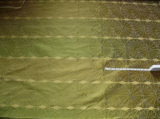 100% Silk Damask Modern Geometric Daisy Round "marjoram" Green