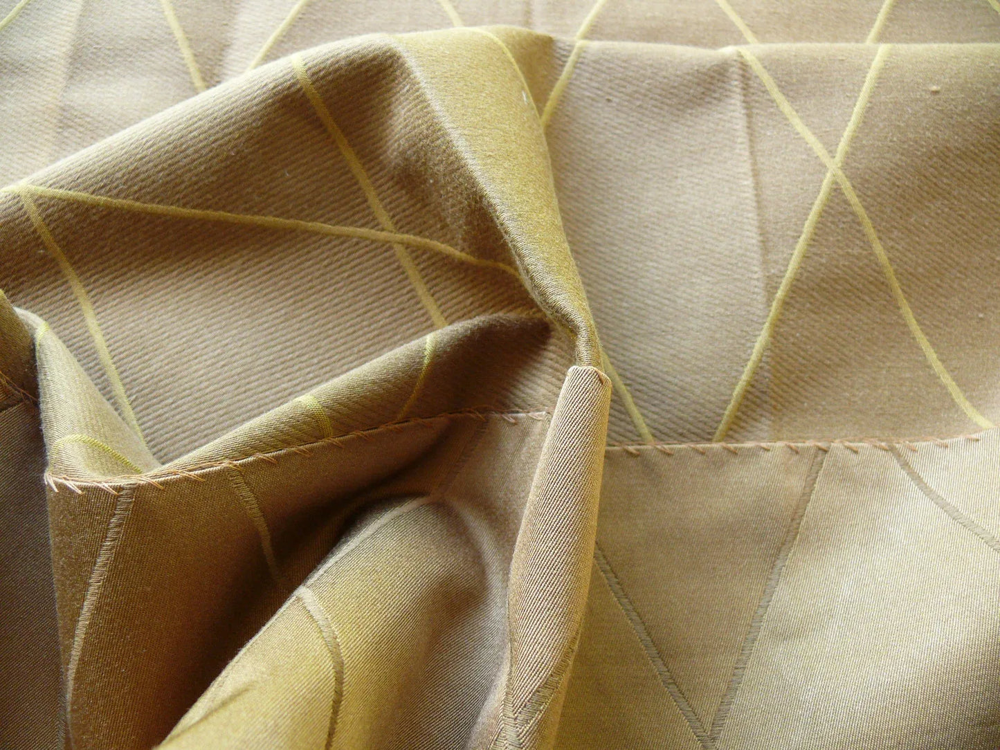 3yard Coraggio Textile Fabric from Italy Highest Quality Brown Thick Diamond MSRP USD 300+/yard
