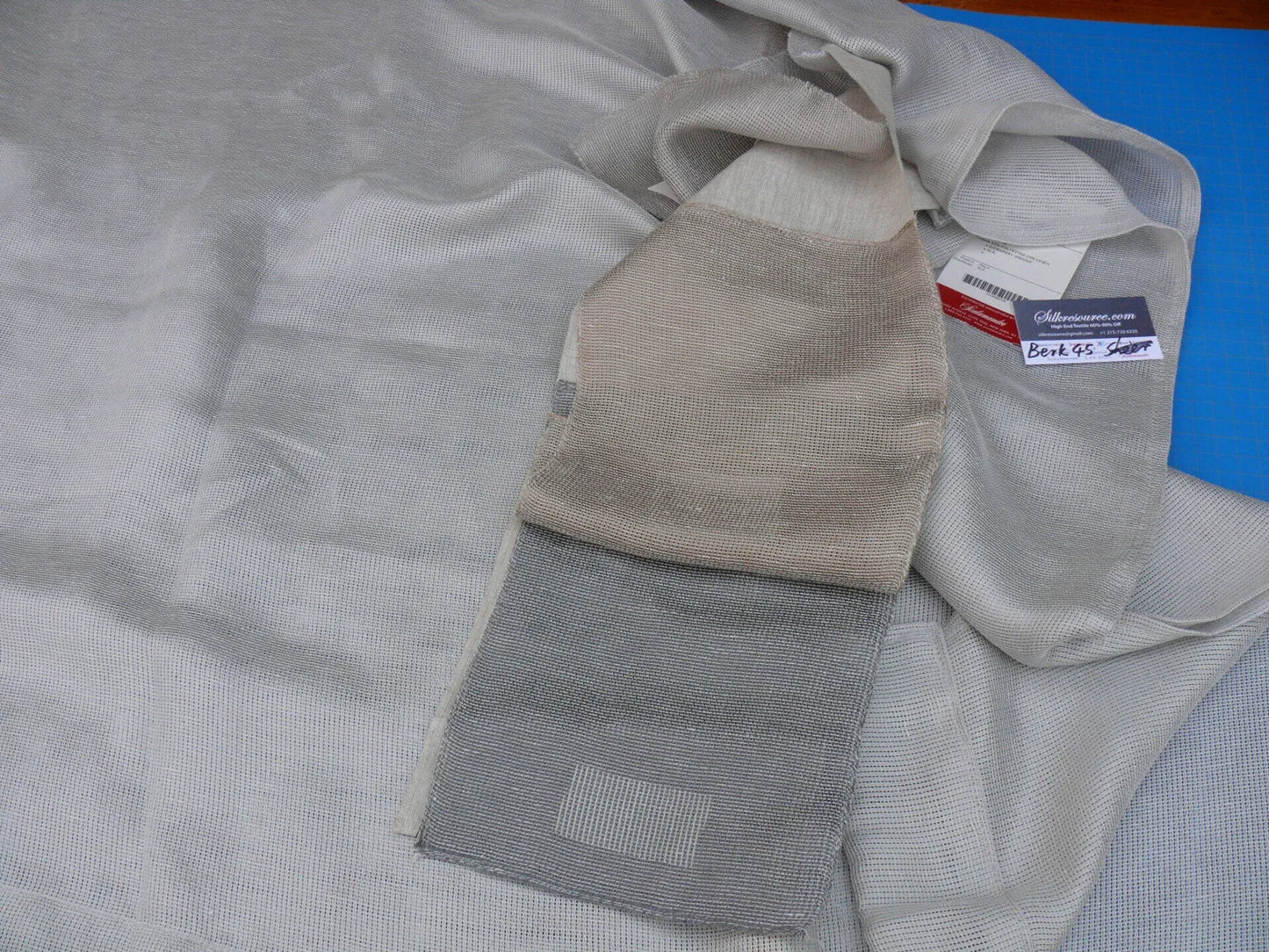 7 Berkbox45 Scalamandre 2.4 Yards "big" Silver Linen Blend