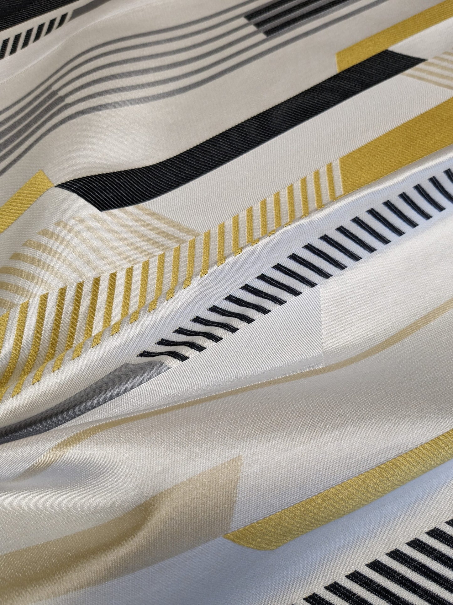 44 EV34 Special Square Jacquard by Lelievre Gaucho Le Bauhaus White Yellow Black Large Jacquard Abstract Geometric MSRP300+/y