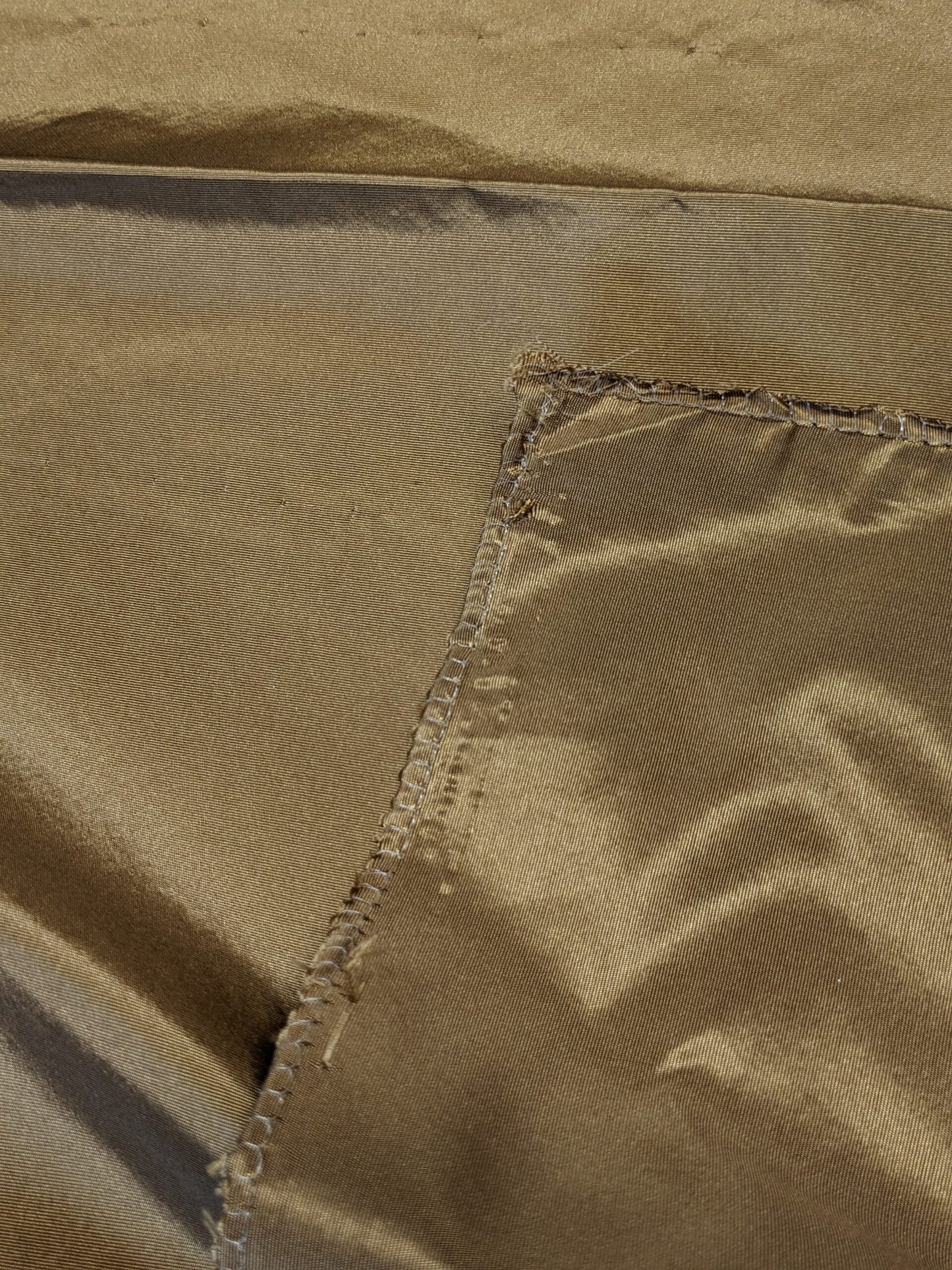 81 EV34 Special Square Plain Fabric by Tassinari and Chatel Faille Noisette Brown Silk Plain MSRP USD1400+/y