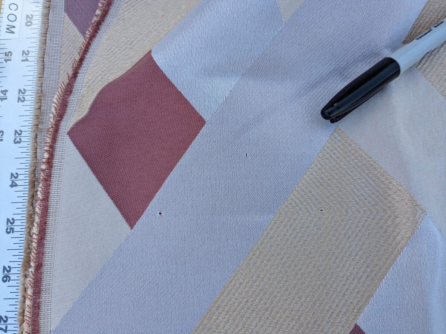 15 EV35 Length 2.8y Lelievre Scala M1 Poudre White Yellow Diamond Geometric Jacquard MSRP USD 500+/y