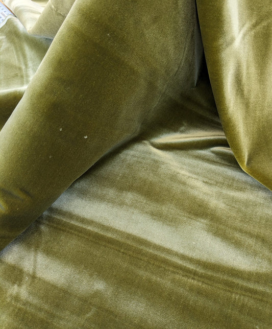 Scalamandre King Olive Green Silk Plain MSRP USD 1,092/y
