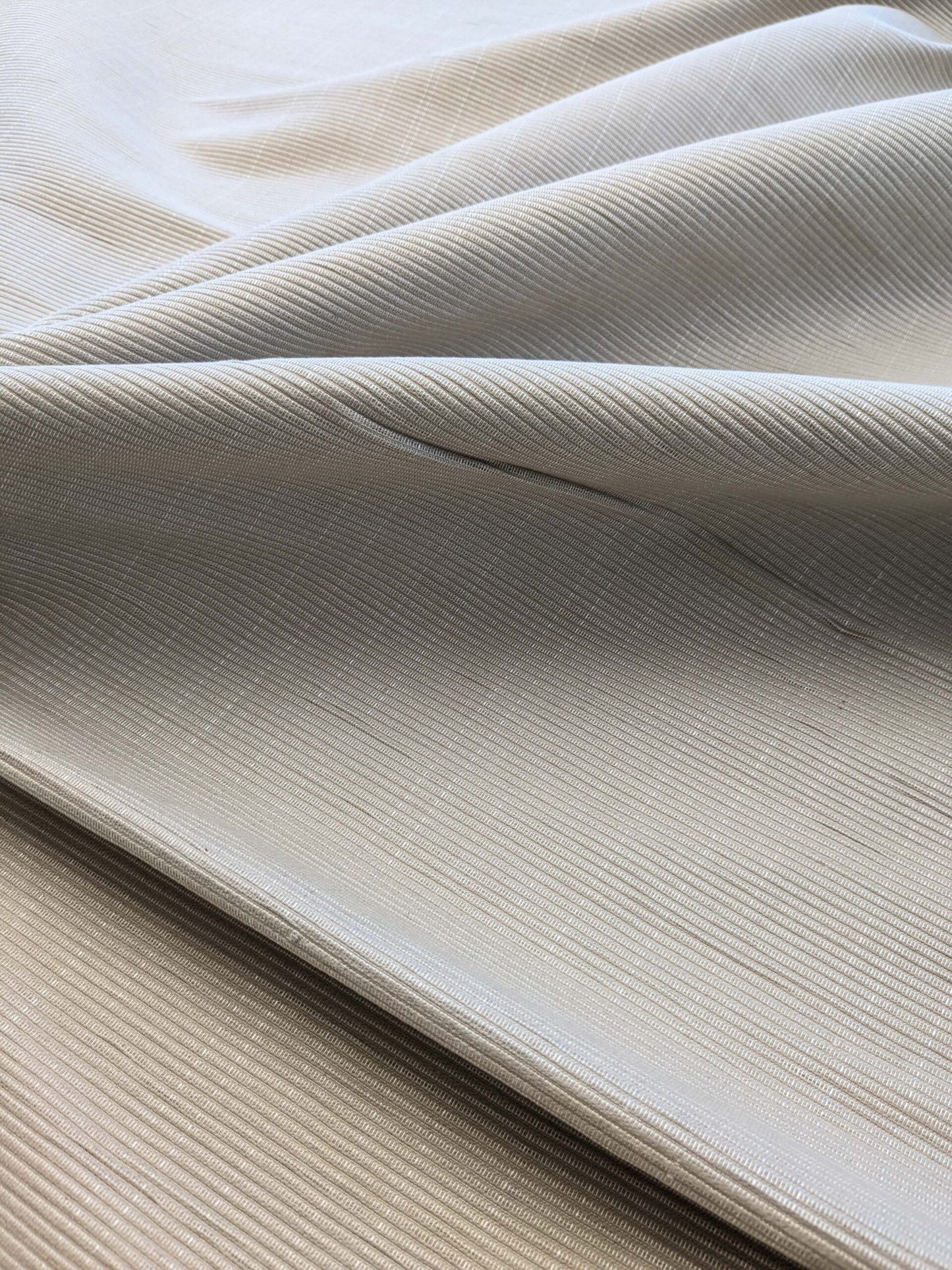 7YD Scalamandre Silver Grey Ribbed Upholstery MSRP USD 150/Y