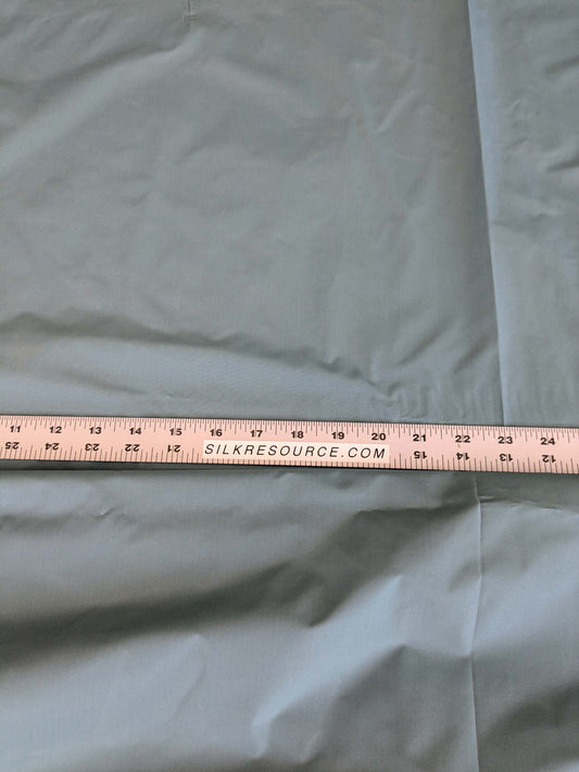 4 EV37 2.4yards Lelievre Paris Frenesie M1 Nattier Viscose Plain Blue