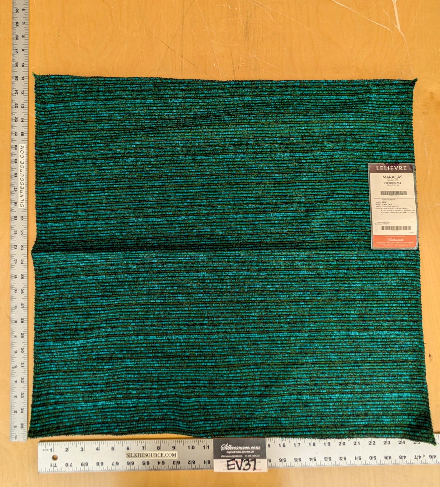 56 EV37 25" x 26" Lelievre Paris Maracas Malachite Green Solid Texture Polyester