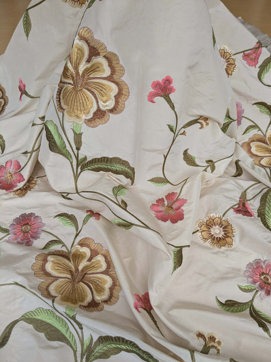 2.4y Scalamandre Floral Botanical Beige Green Pink French Court Historic Embroidery DEFECT!