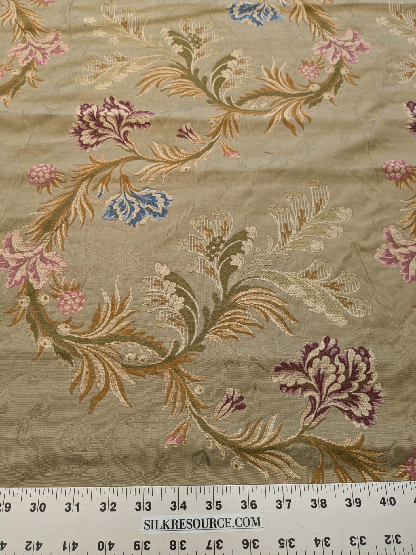 1.5y Old World Weaver VIVIANA French Lace Carnation Lampas Brown MSRP USD328/Y