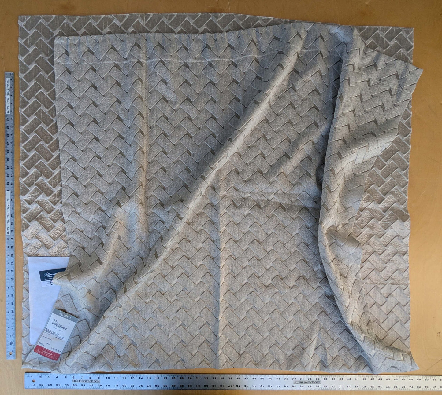 11 EV43 Sheers 2.4y x 51"w Scalamandre Union Oyster Geometric Gray Linen Polyester