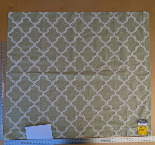 6 EV44 1.2y x 54"w Scalamandre Fonthill Astley Boucle Moss Green White Cream Diamond Ogee MSRP USD 338/Y