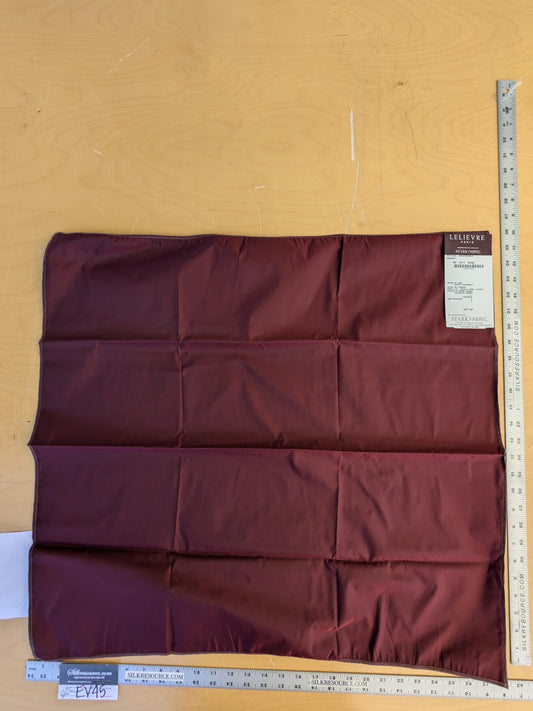 49 EV45 Square Scalamandre Lelievre Paris Psyche Reversible Grenat Deep Red Polyester Solid Taffeta