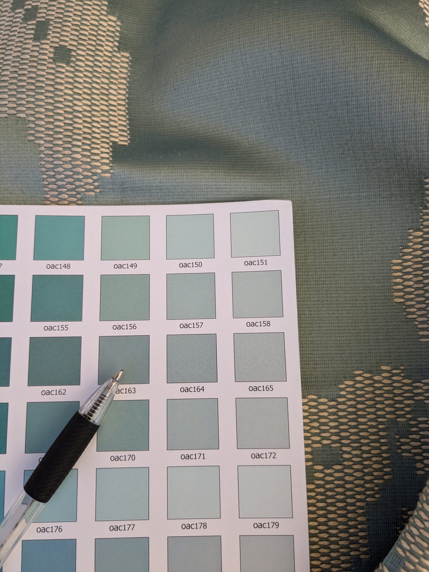 68 EV45 Square Lelievre Scalamandre Asuka Jacquards Green Abstract Botanical MSRP USD 688/Y