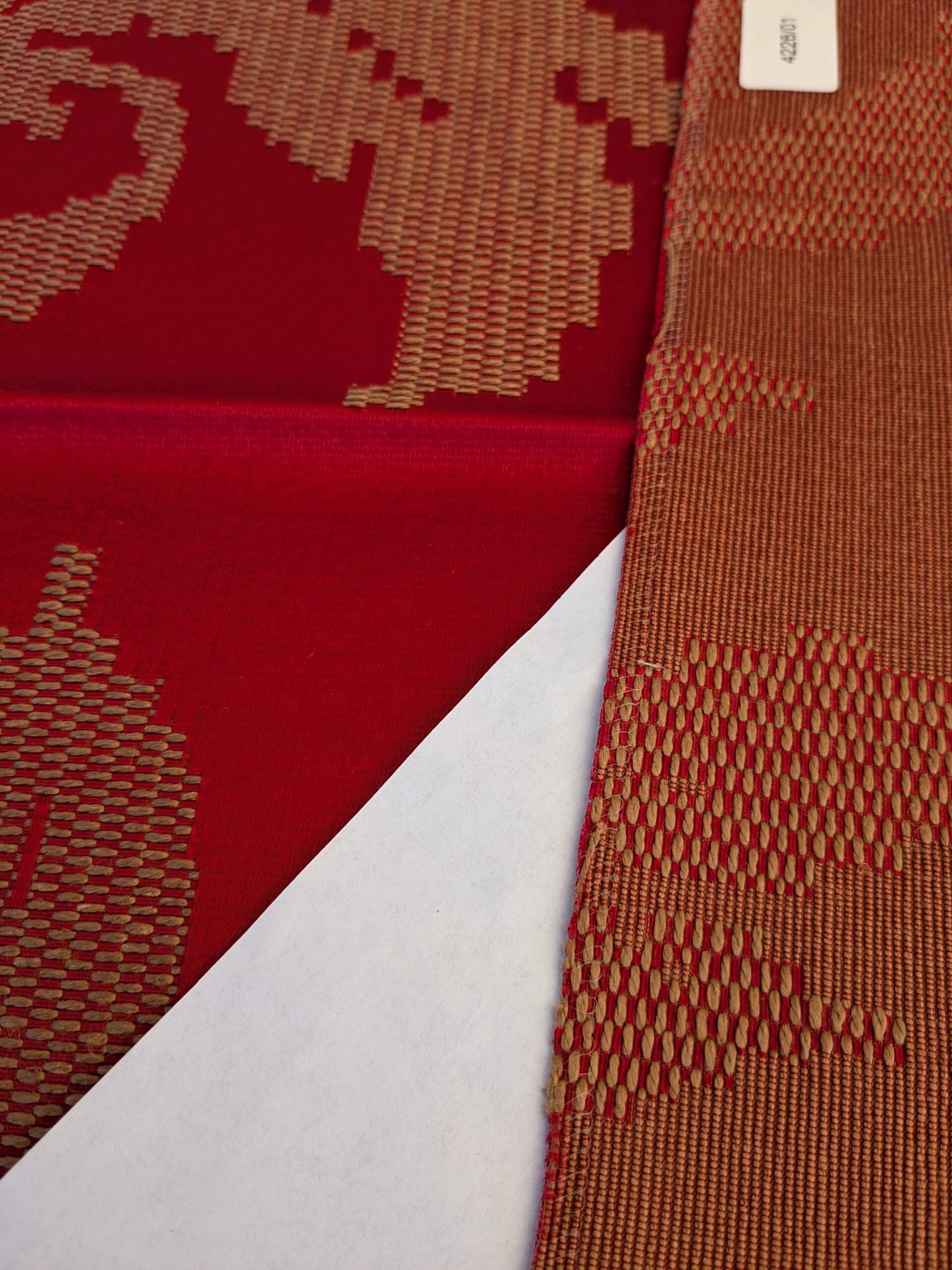 71 EV45 Square Lelievre Scalamandre Asuka Jacquards Red Abstract Botanical MSRP USD 688/Y