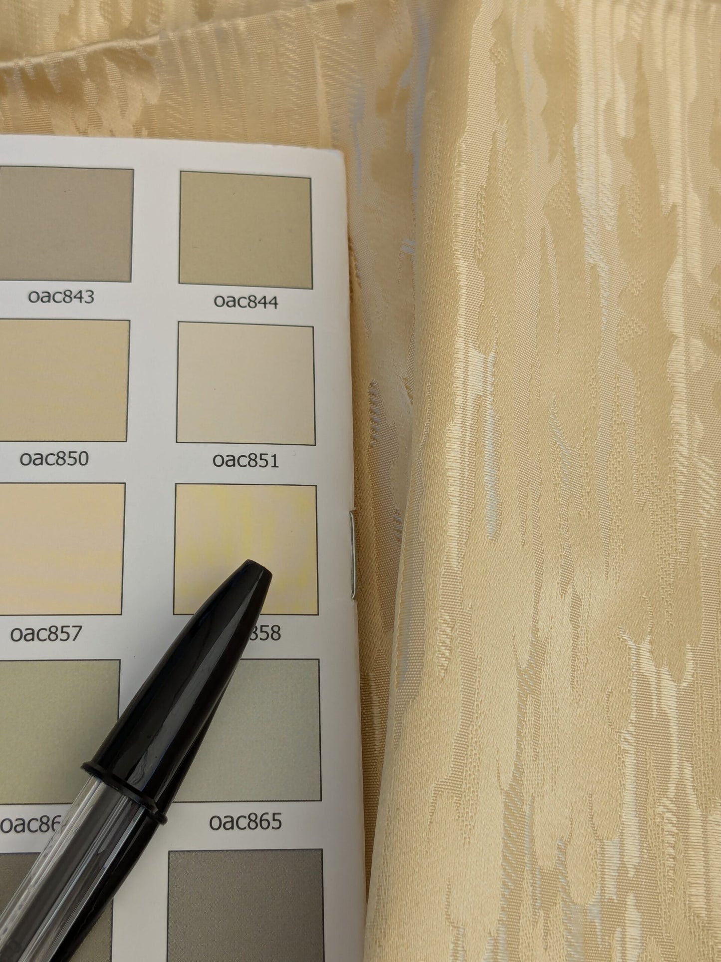 1 EV45 Silk Square 28" x 28" Old World Weavers Cetonia Limone Damask Abstract Gold Beige MSRP USD 400/y