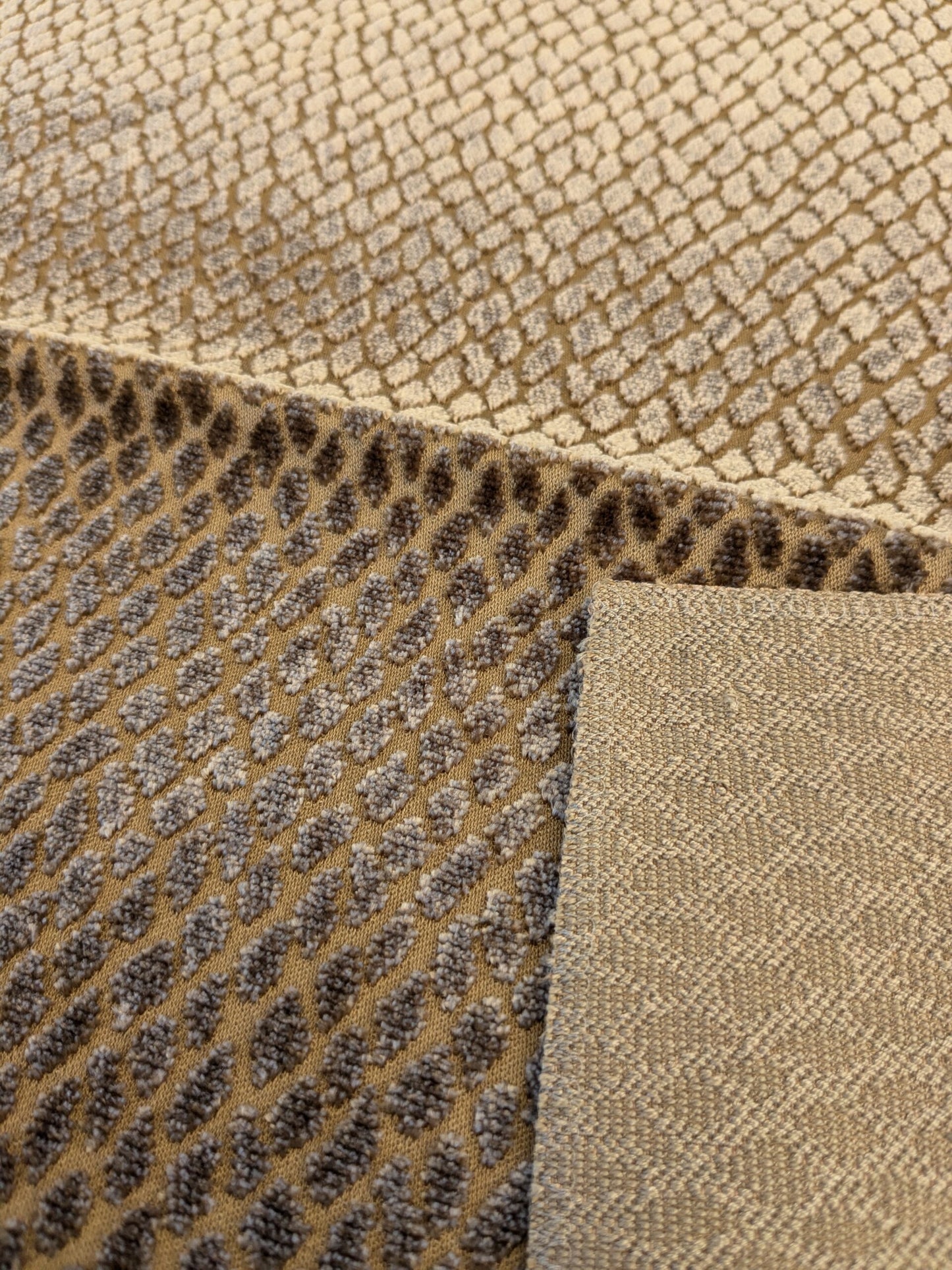 10 EV46 Velvet Square Scalamandre Iguana Brown Small Scale Silk Cotton Jacquard Velvet MSRP USD800+/y