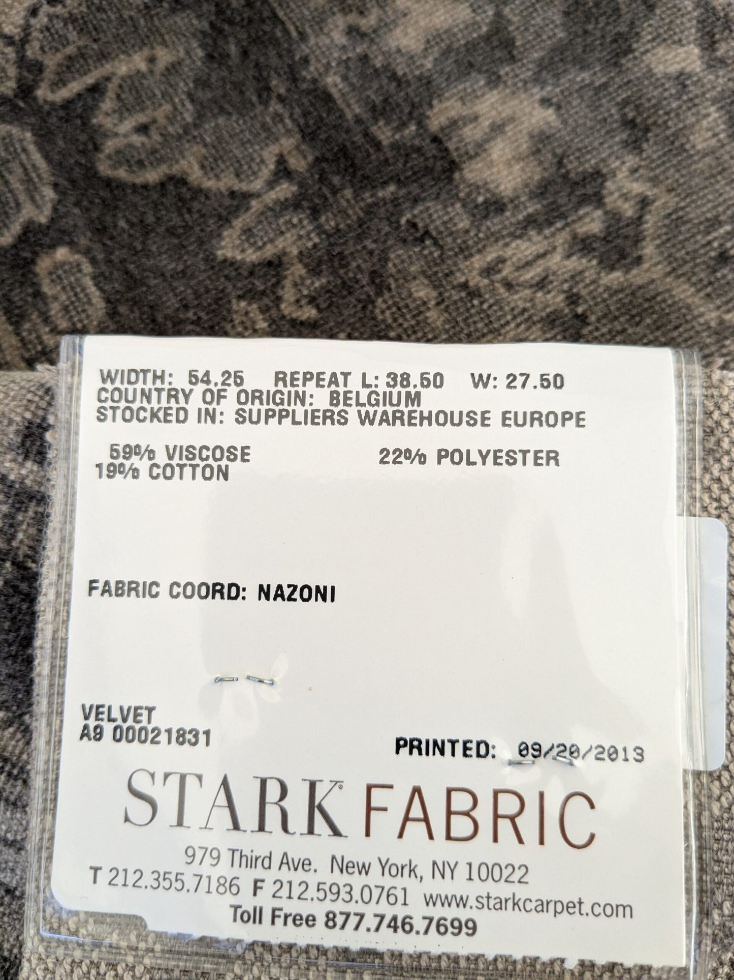 29 EV46 27" x 27" Velvet Square Scalamandre Aldeco Fragment Praline Brown Abstract MSRP USD 326/y