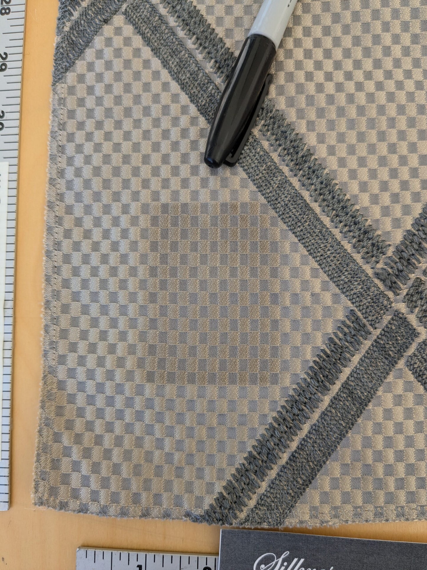 24 EV47 Square Silk Blend Scalamandre Houles Paris Cordoue Gray Diamond Geometric Jacquard 25"x25" Tape Stain