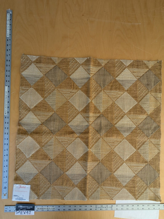 54 EV47 Square Scalamandre Old World Weavers Calabash Golfen Straw Orange Diamond Ogee