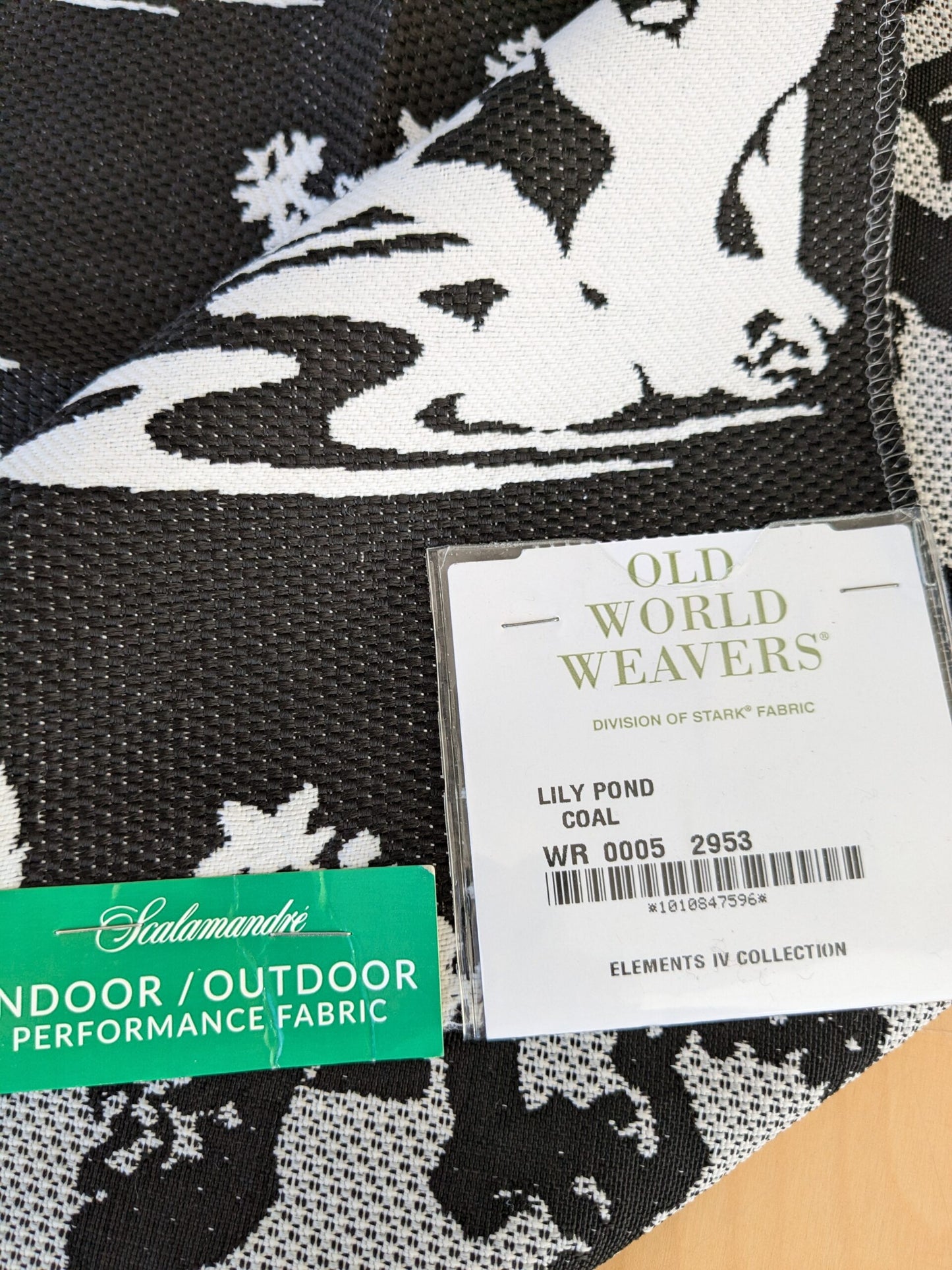 59 EV47 Square Scalamandre LILY POND COAL Black and White Outdoors Bird/ Animal Chinoiserie