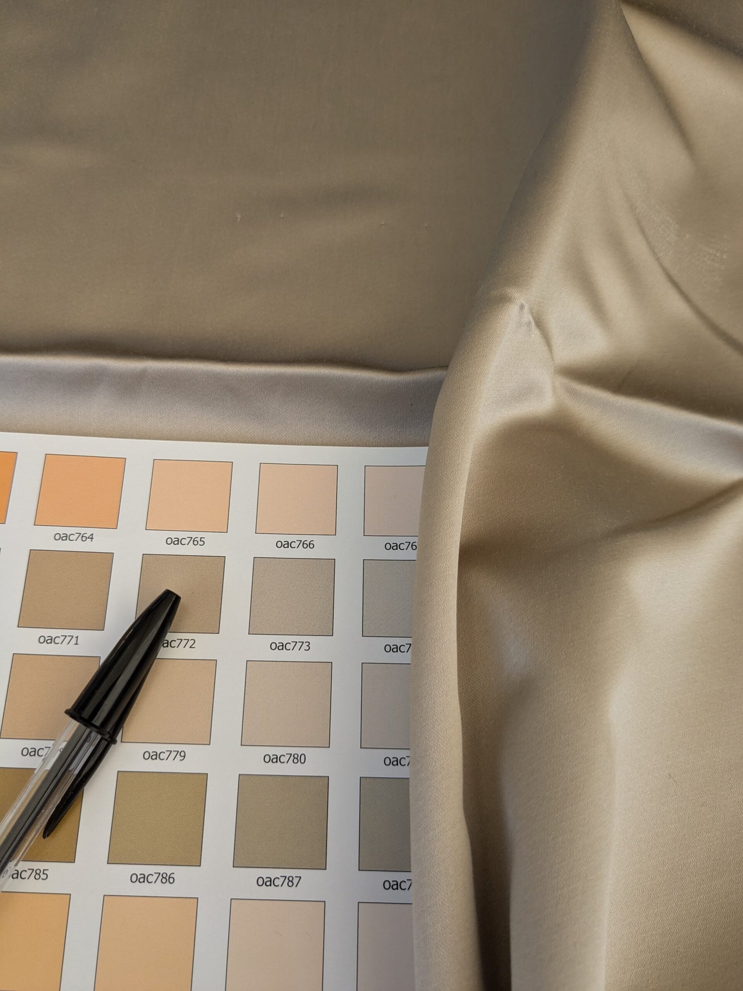 72 EV47 Square Scalamandre Holly Cream Cotton Polyester Plain Solid - Holes on edges