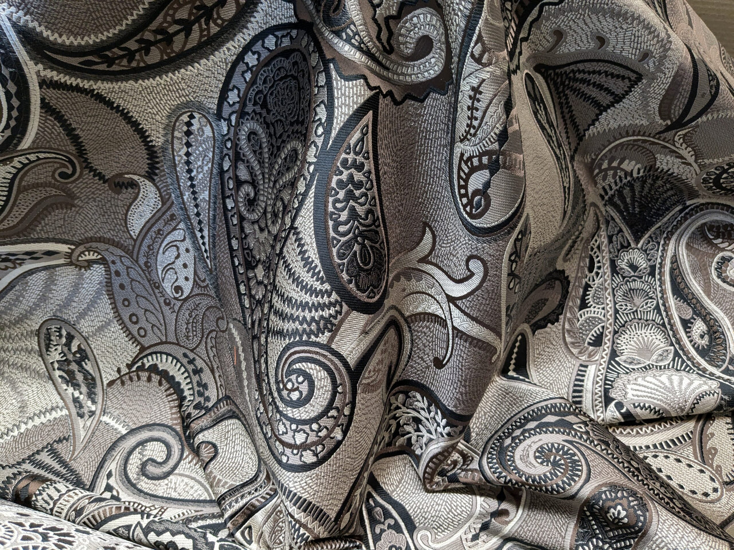 Smashing! Old World Weavers 100% Silk Ottoman Black & White Silver Paisley Heavy