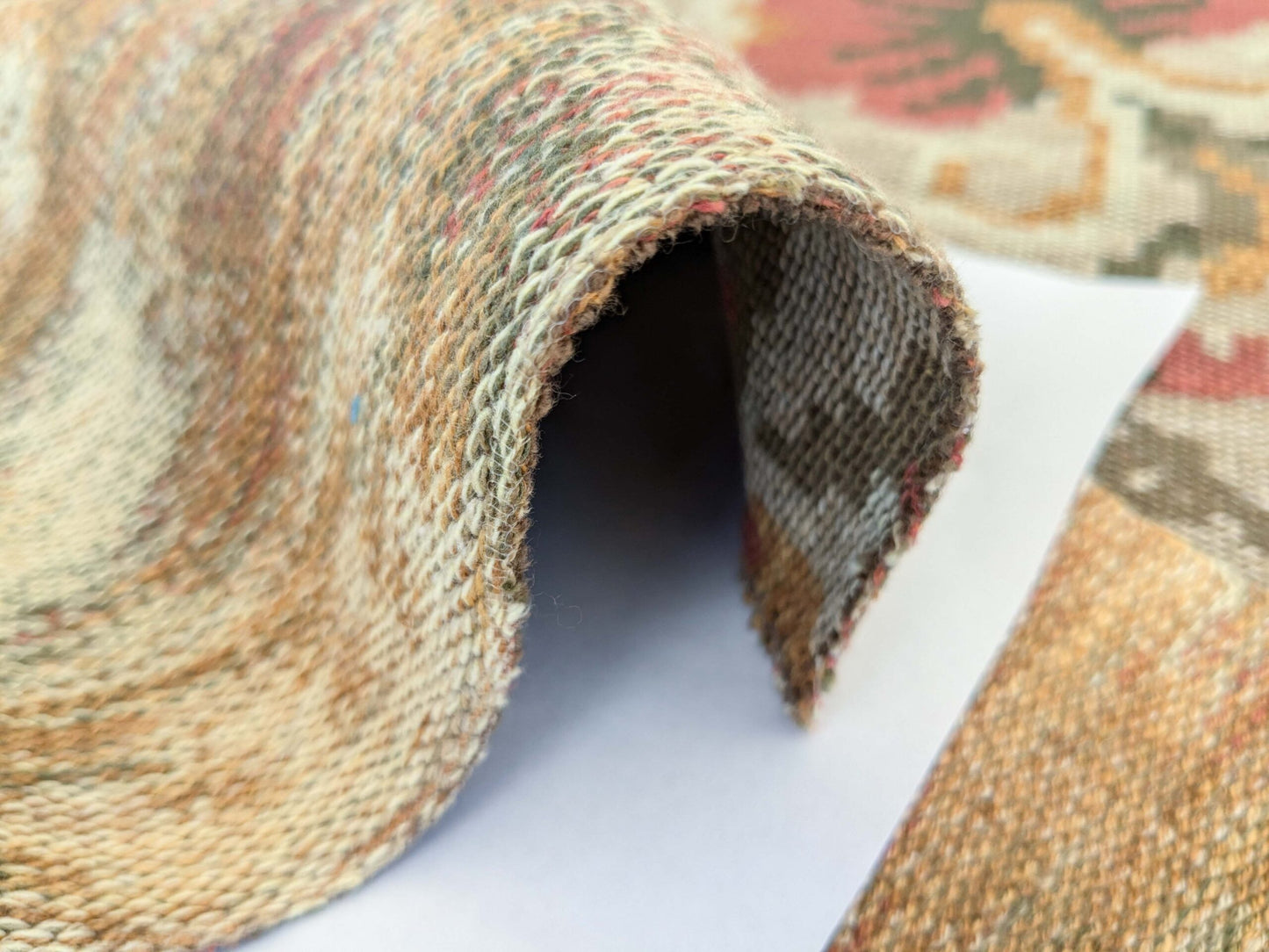 3 EV50 25" x 27" Scalamandre Moldavia Stone Terracotta Gray Red Green Linen Cotton Tapestry MSRP USD 684/yard