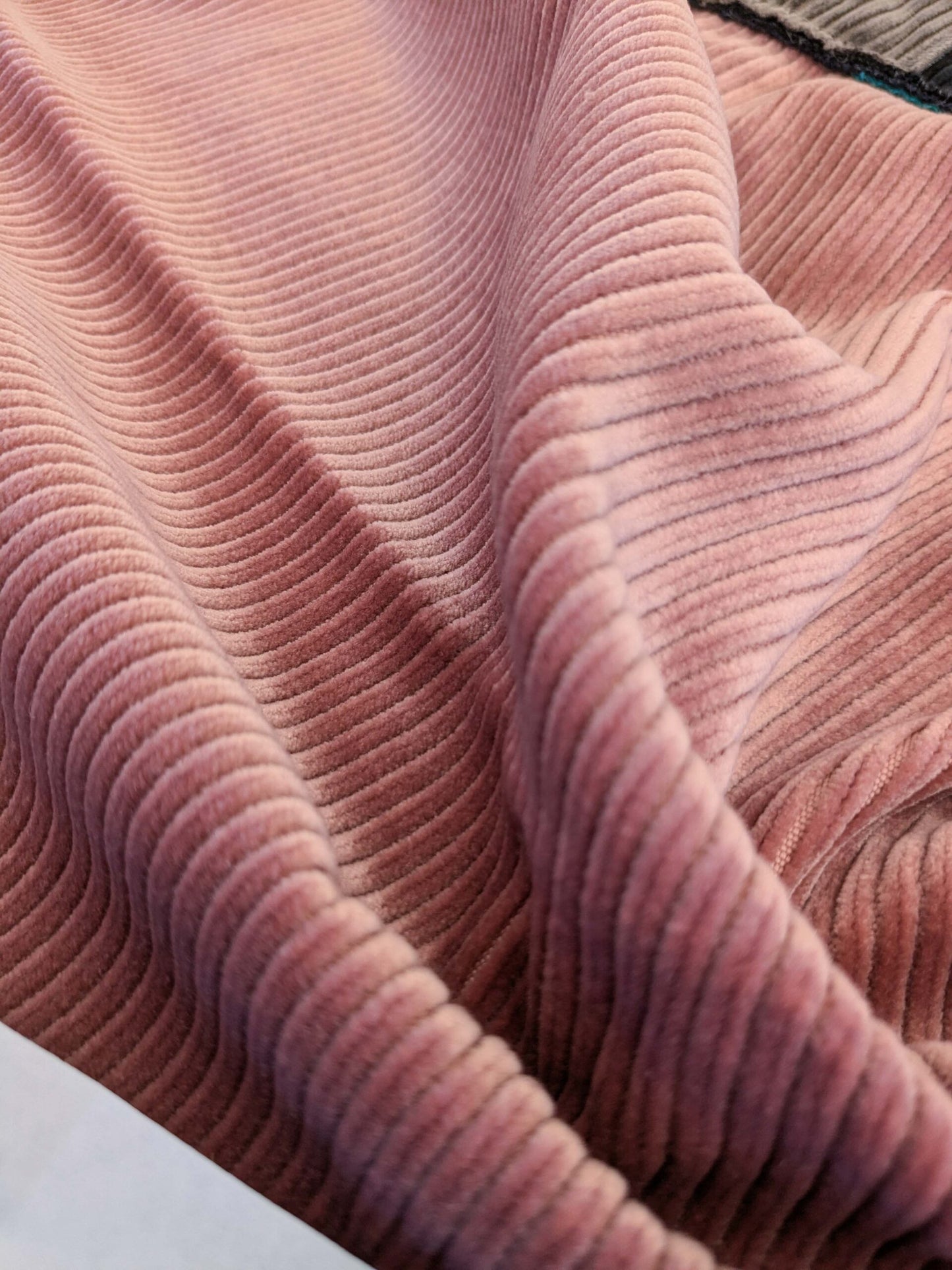 35 EV50 25" x 27" Scalamandre Lelievre Paris Riga M1 Tamaris Purple Velvet Polyester Stripe Ottoman