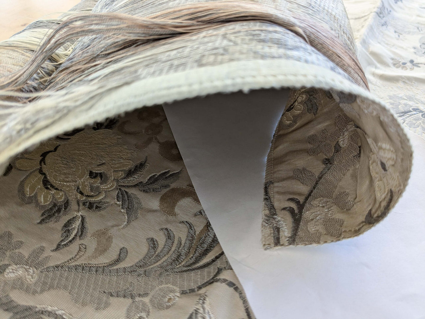 72 EV50 27" x 26"Scalamandre Square Old World Weavers Allegra Lampas Iii Silver Patina MSRP USD 600+/yard