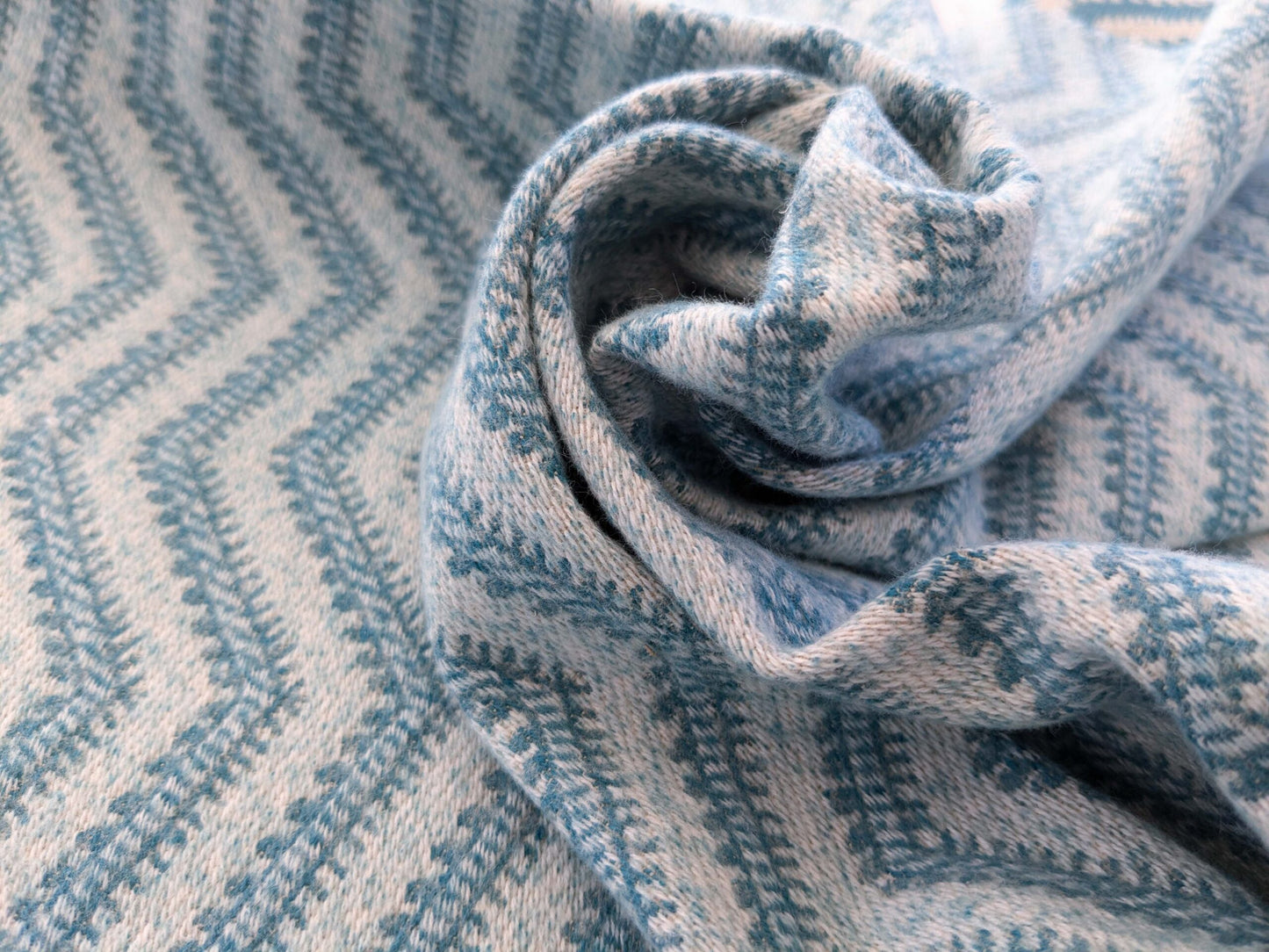 73 EV50 26" x 27"Scalamandre Grey Watkins Brushed Chevron Turquoise Blue Green Cotton Jacquard Herringbone Reversible MSRP USD 188/Y