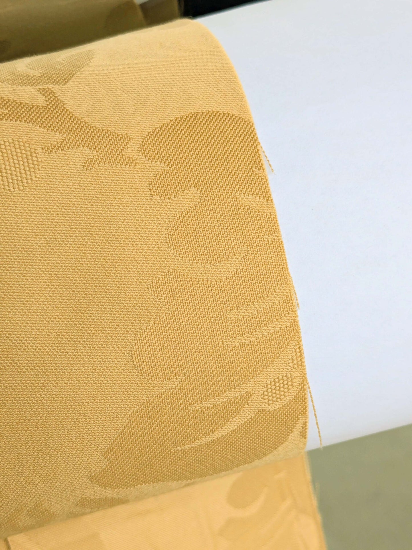 By Yard Kravet Stunning Damask Jacobean Floral Cotton Satin In Light Wheat Gold (c416)