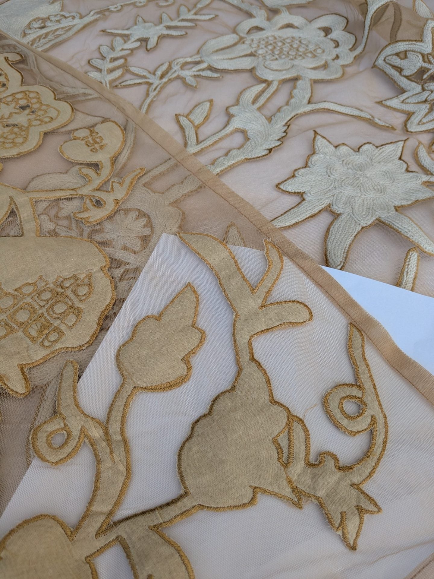 Scalamandre Sikandra Crewel Sheer Ivory Multi Wool Hand Crewel Old World Weavers MSRP USD 770/Y width 39 inches (Narrow)