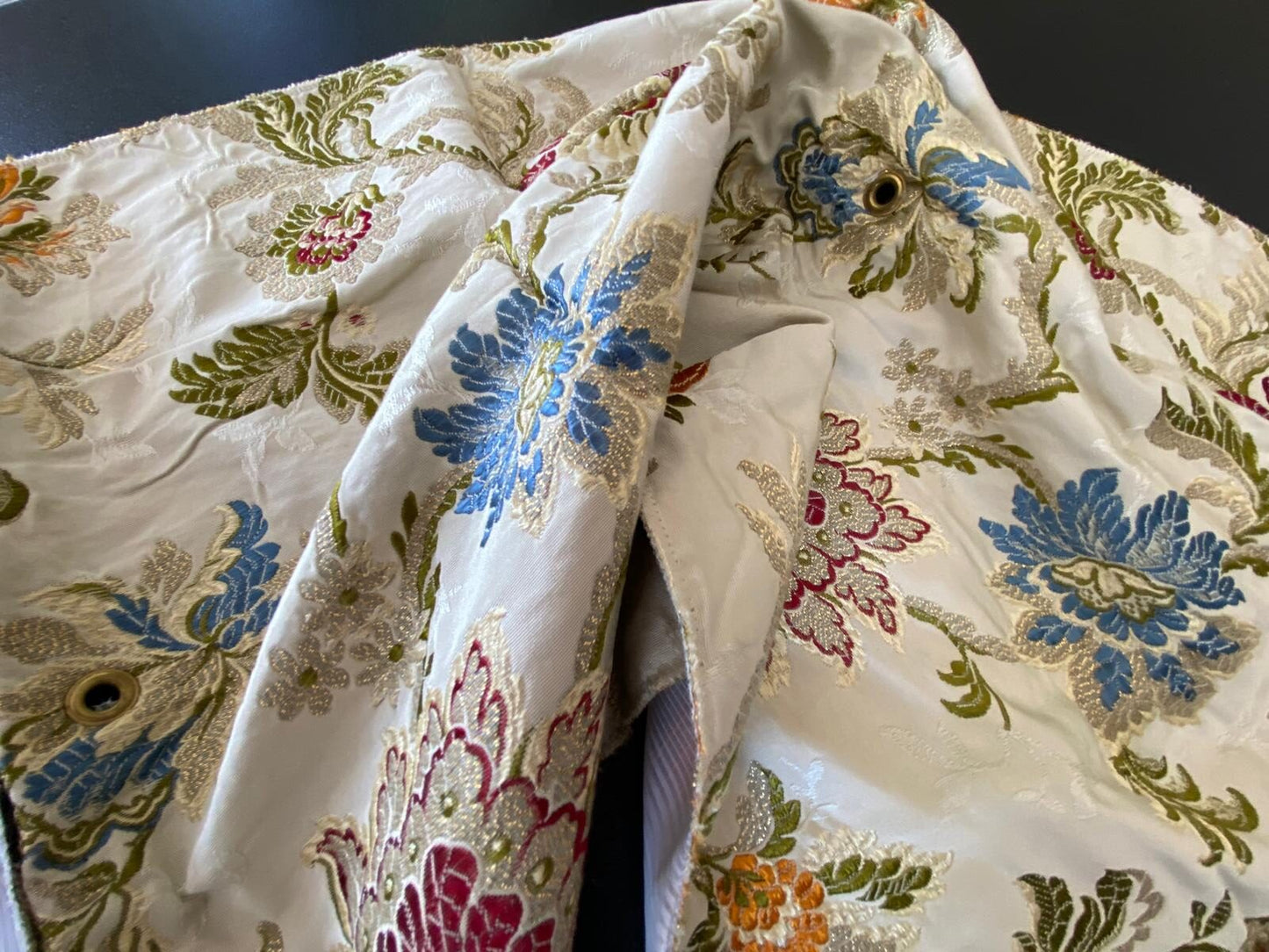 27b Berkbox49 Scalamandre Square Allegra Lampas Beige Floral MSRP USD 796/yard