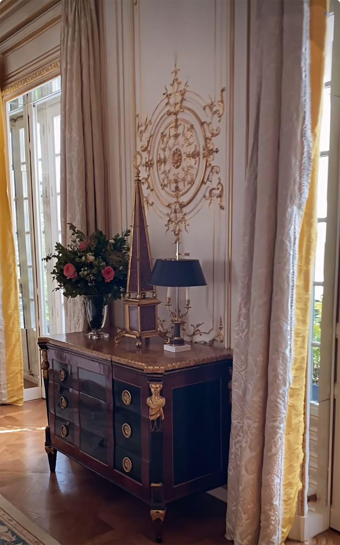 Clarence House Florent Italian Cotton Damask Pomegranate Ivory White MSRP USD 220/Y