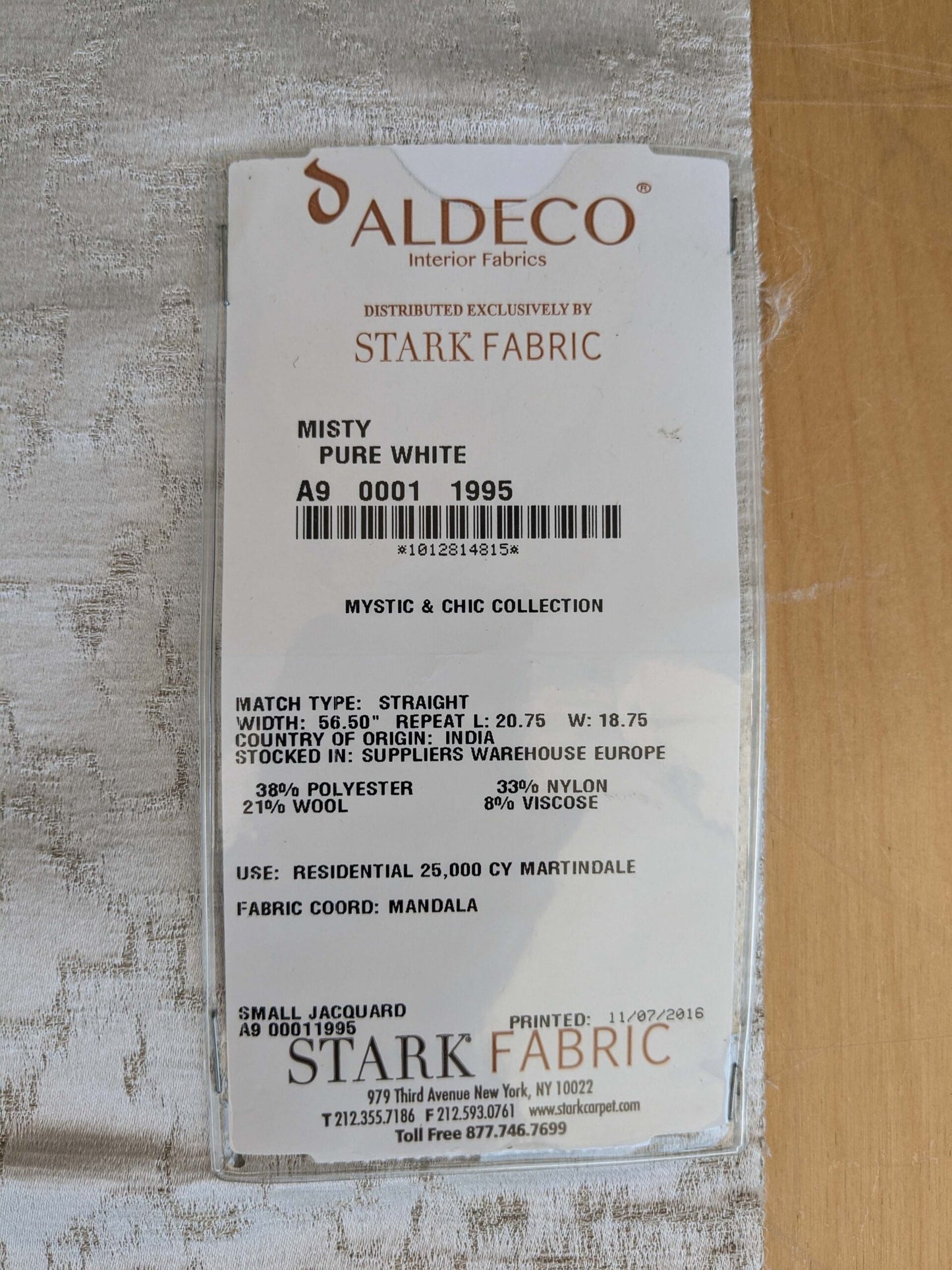 17 EV37 27" x 27" Aldeco Misty Pure White Abstract Small Jacquard