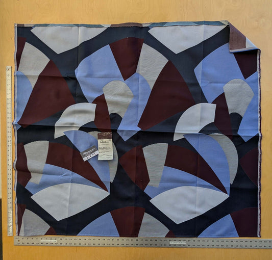 13 EV39 1.3y Lelievre Paris Allure M1 Casual Blue Red White Large Jacquard Abstract Graphic MSRP USD574/y