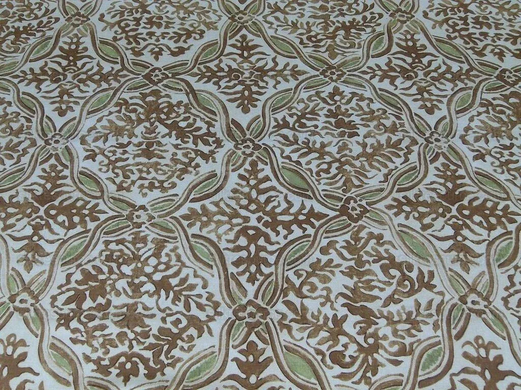 Scalamandre Grafton Brown/green Medallion Renaissance Print MSRP USD 292/Yd
